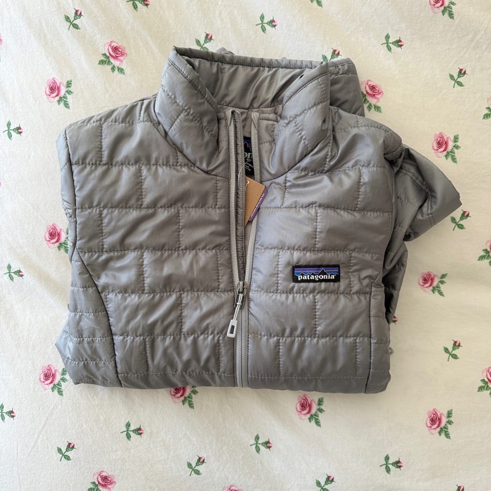 Patagonia Women’s Nano PuffJacket in Feather Grey